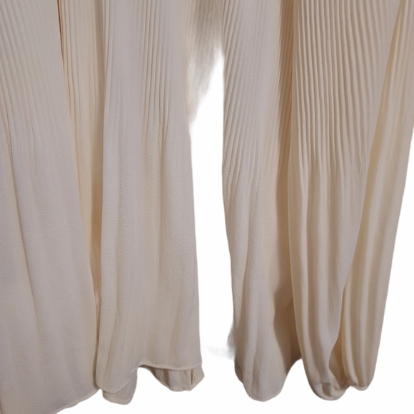 Entro med blouse LS NWT cold shoulders - Picture 5 of 14